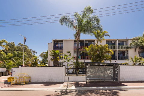 Billabong Backpackers Resort - Holiday Cairns 33