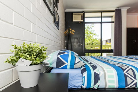 Billabong Backpackers Resort - Holiday Cairns 7