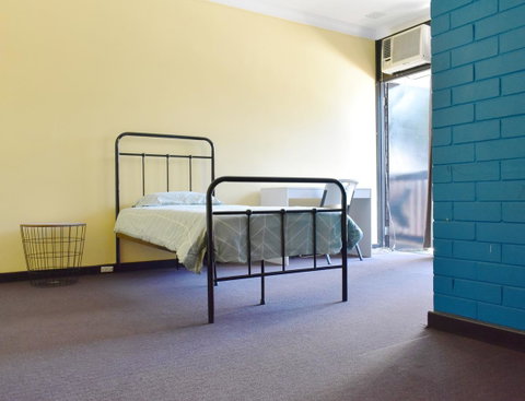 Billabong Backpackers Resort - Holiday Cairns 1