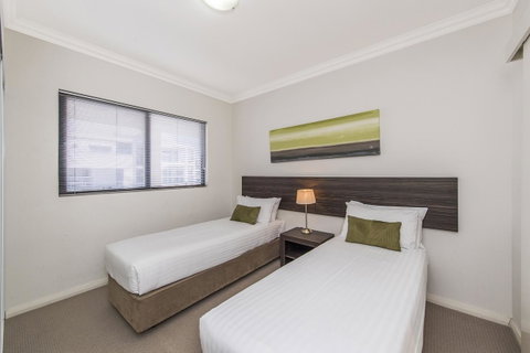 Dolphin Quay Apartments - Holiday Cairns 39