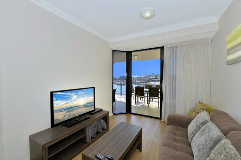 Dolphin Quay Apartments - Holiday Cairns 2