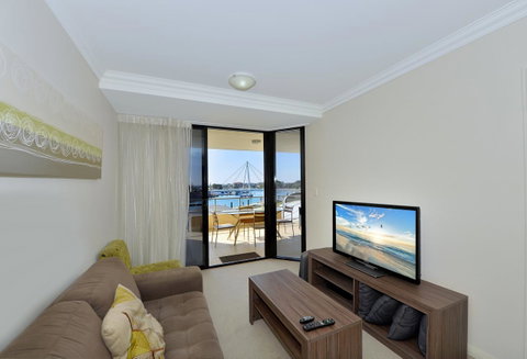 Dolphin Quay Apartments - Holiday Cairns 10