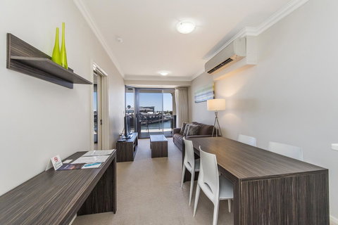 Dolphin Quay Apartments - Holiday Cairns 33