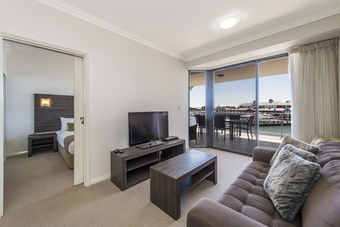 Dolphin Quay Apartments - Holiday Cairns 31