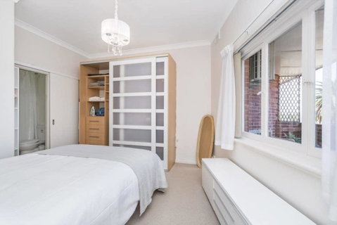 Light Bright, Quality River Views! Free Parking - Holiday Cairns 29