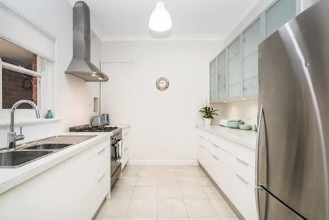 Light Bright, Quality River Views! Free Parking - Holiday Cairns 33