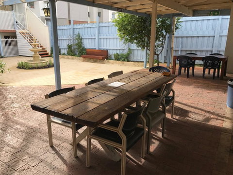 Hay Street Traveller\'s Inn - Holiday Cairns 7