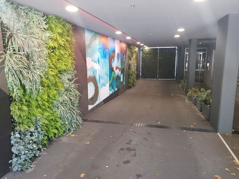 Modern Northbridge Apartment - Holiday Cairns 5