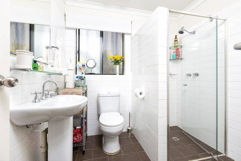 Como Executive Apartment - Holiday Cairns 15