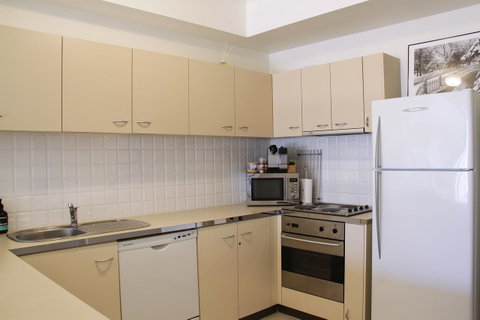 WESTEND CBD PERTH-ULTIMATE LOCATION - Holiday Cairns 9