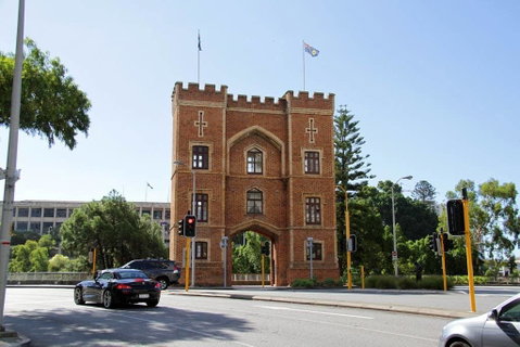 WESTEND CBD PERTH-ULTIMATE LOCATION - Holiday Cairns 40