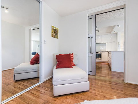 South Perth Deluxe Apartment - Holiday Cairns 19