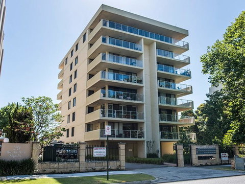 South Perth Deluxe Apartment - Holiday Cairns 43