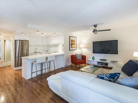 South Perth Deluxe Apartment - Holiday Cairns 41