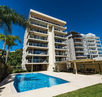 South Perth Deluxe Apartment - Holiday Cairns