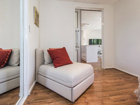 South Perth Deluxe Apartment - Holiday Cairns 40