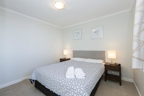 High Tor Apartment 135 - Holiday Cairns 16