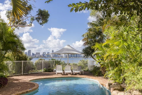 High Tor Apartment 135 - Holiday Cairns 2