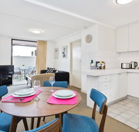South Perth Executive Apartment - Holiday Cairns