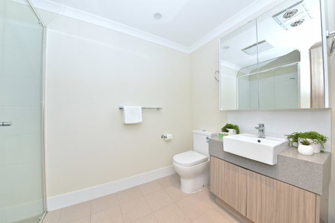 Short Stay Apartment In Perth City 1703 - Holiday Cairns 9