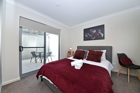 Short Stay Apartment In Perth City 1703 - Holiday Cairns 5