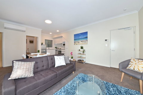 Short Stay Apartment In Perth City 1703 - Holiday Cairns 20