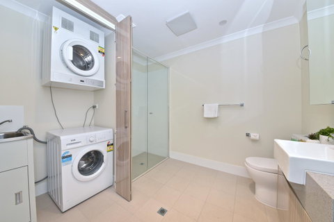 Short Stay Apartment In Perth City 1703 - Holiday Cairns 10