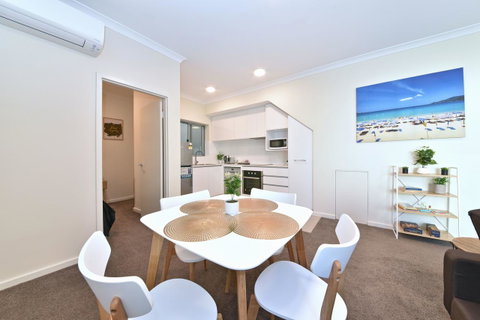 Short Stay Apartment In Perth City 1703 - Holiday Cairns 13