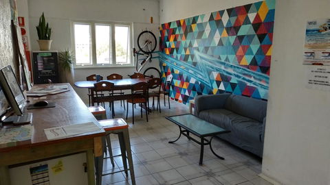 Perth Central Backpackers - Holiday Cairns 0