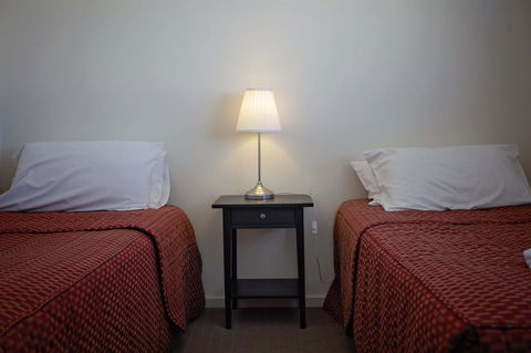 Hopetoun Motel & Chalet Village - Holiday Cairns 33