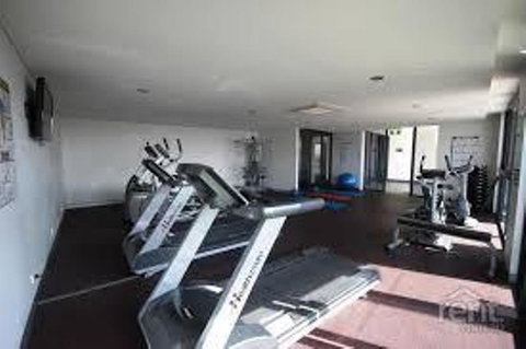 Astra Apartments Perth - Zenith - Holiday Cairns 1