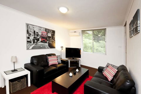 Cunningham Terrace 8 - Holiday Cairns 5