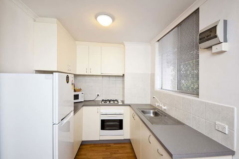 Cunningham Terrace 8 - Holiday Cairns 3