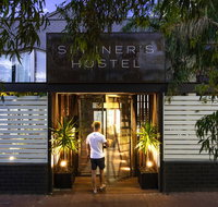 Spinners Hostel - Holiday Cairns