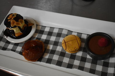 Comfort Inn Devonport - Holiday Cairns 1