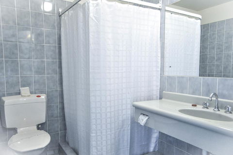 Comfort Inn Devonport - Holiday Cairns 42