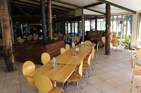 Tullah Lakeside Lodge - Holiday Cairns 35