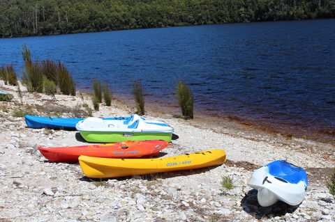 Tullah Lakeside Lodge - Holiday Cairns 16