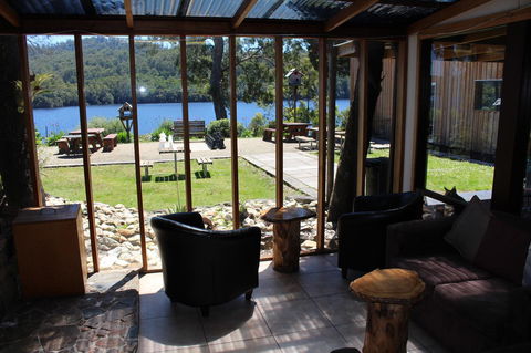 Tullah Lakeside Lodge - Holiday Cairns 28