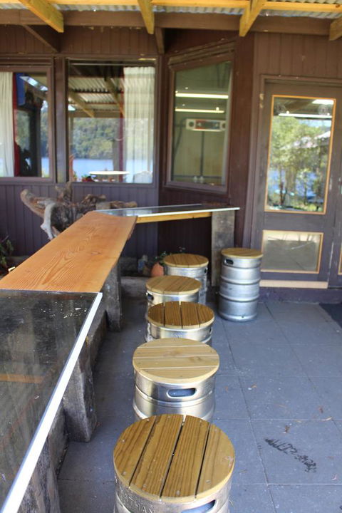 Tullah Lakeside Lodge - Holiday Cairns 24