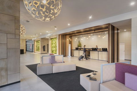 Ibis Styles Hobart - Holiday Cairns 13