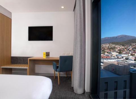 Ibis Styles Hobart - Holiday Cairns 7
