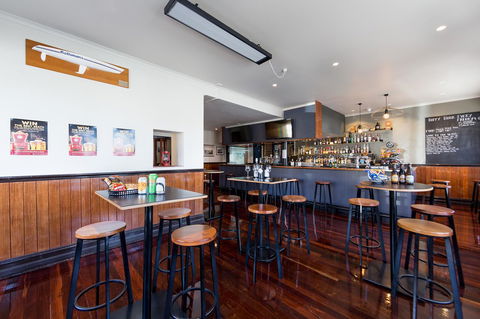 Customs House Hotel - Holiday Cairns 25