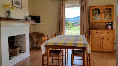 The Manager\'s Cottage - Holiday Cairns 8