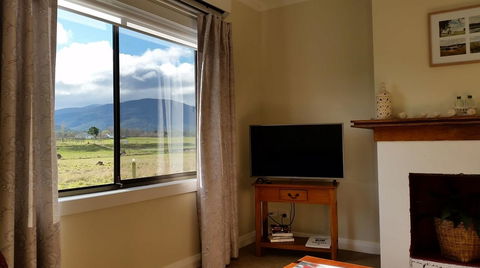 The Manager\'s Cottage - Holiday Cairns 14