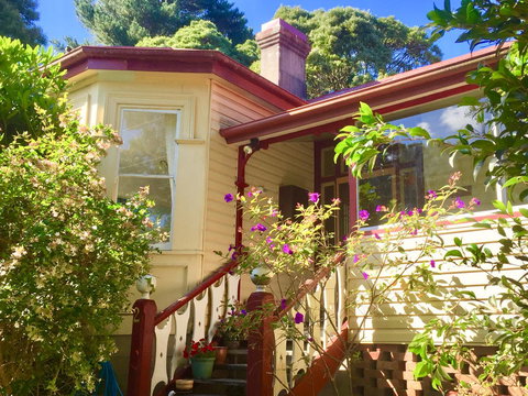 Wandering Geese Boutique Bed And Breakfast - Holiday Cairns 2