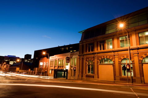 The Old Woolstore Apartment Hotel - Holiday Cairns 2