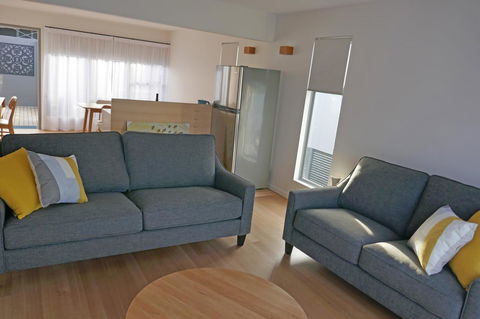 Rosevears Riverview Hotel - Holiday Cairns 5