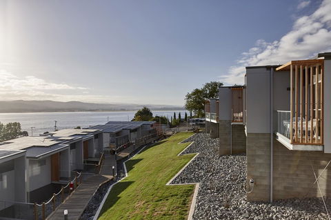 Rosevears Riverview Hotel - Holiday Cairns 13