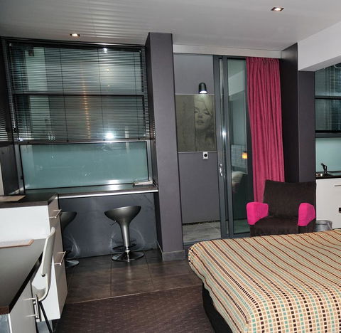 Zero Davey Boutique Apartment Hotel - Holiday Cairns 9